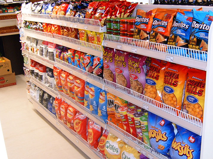 Convenience Store Crisp Display