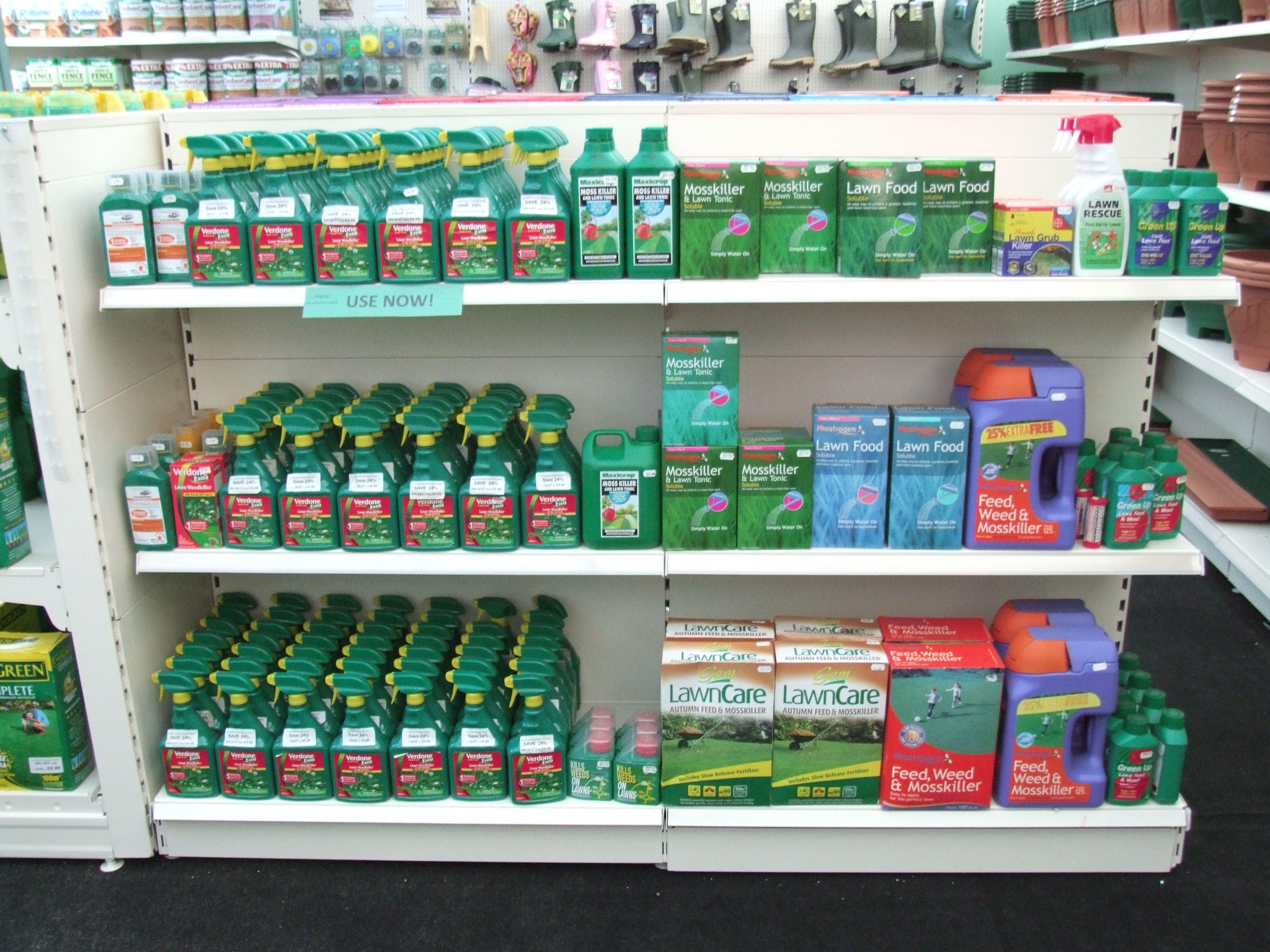 Garden Centre Gondola Shelving with End Bay